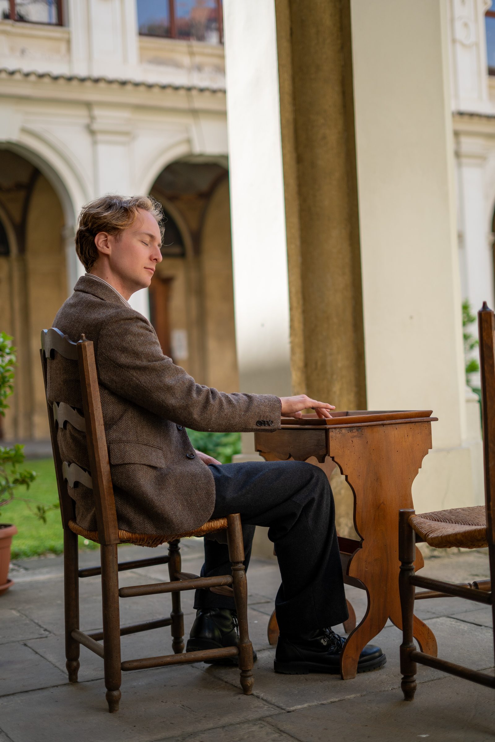 Tom Pauls im Innenhof